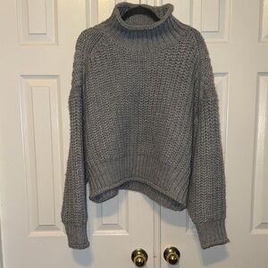 H&M Cozy Chunky Gray Turtleneck Sweater PTP 28”